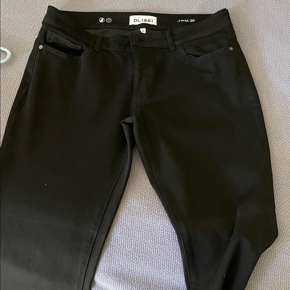 DL1961 Women’s  Jet Black Jeans Size 31 (10-12) Excellent condition